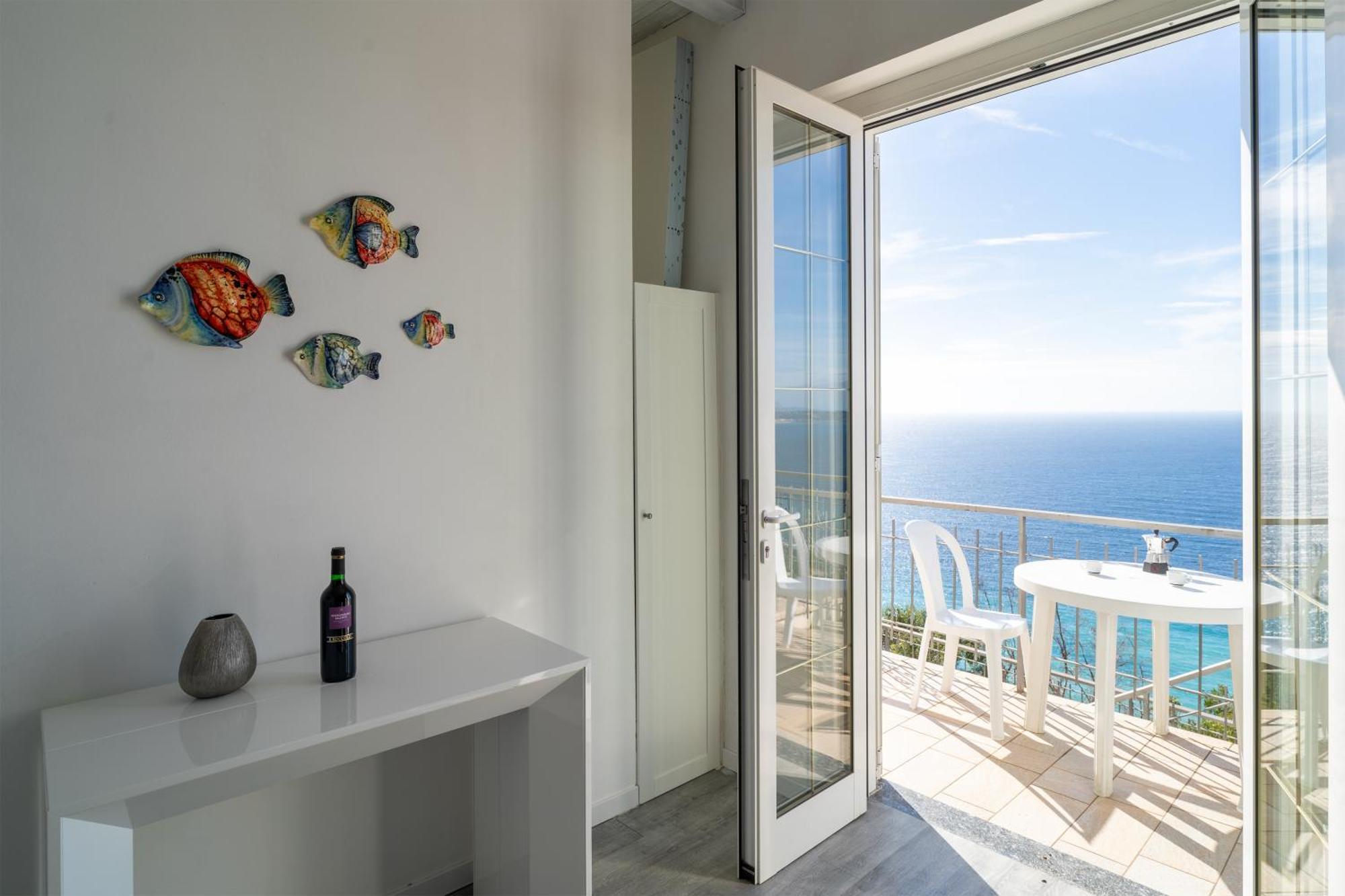Casa Grimaldi - Terrace & Sea View Leilighet Ventimiglia Eksteriør bilde